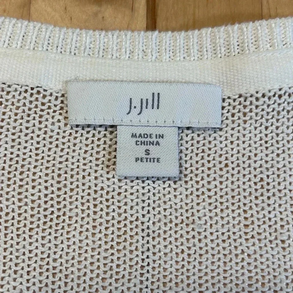J.Jill White Sweater with Floral Pattern on Front and Back Size SP - Picture 5 of 10